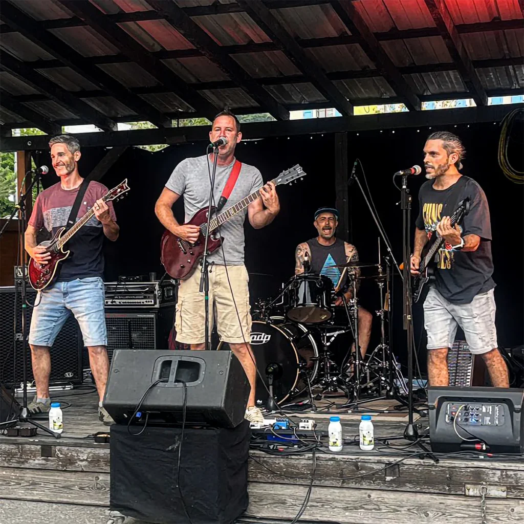 Groupe Milk and Cookies en concert à la Braderie d'Aigle