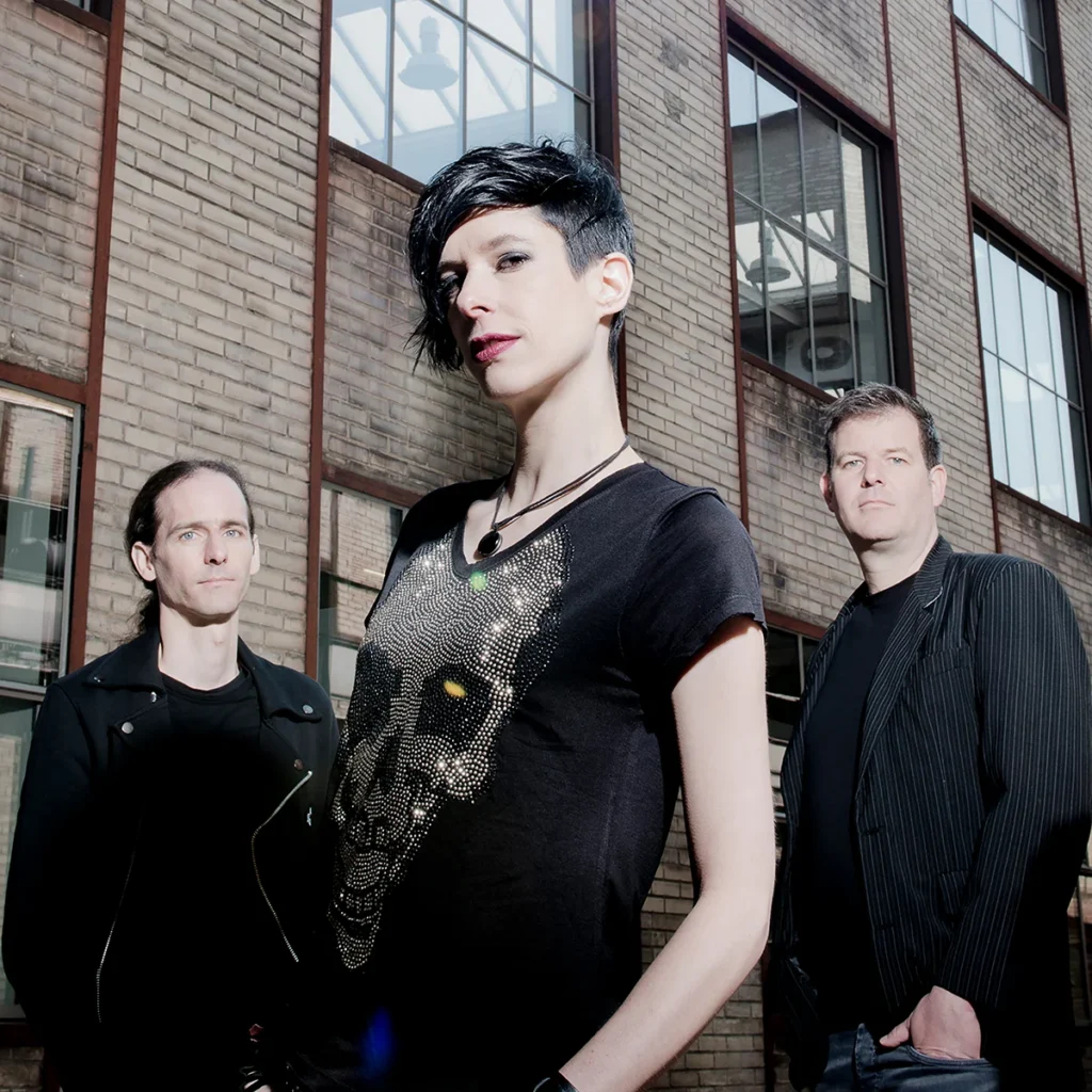 Groupe de rock POSH posant | Braderie d’Aigle